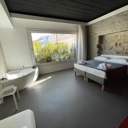 Апартаменты Loft Favoloso Con Piscina